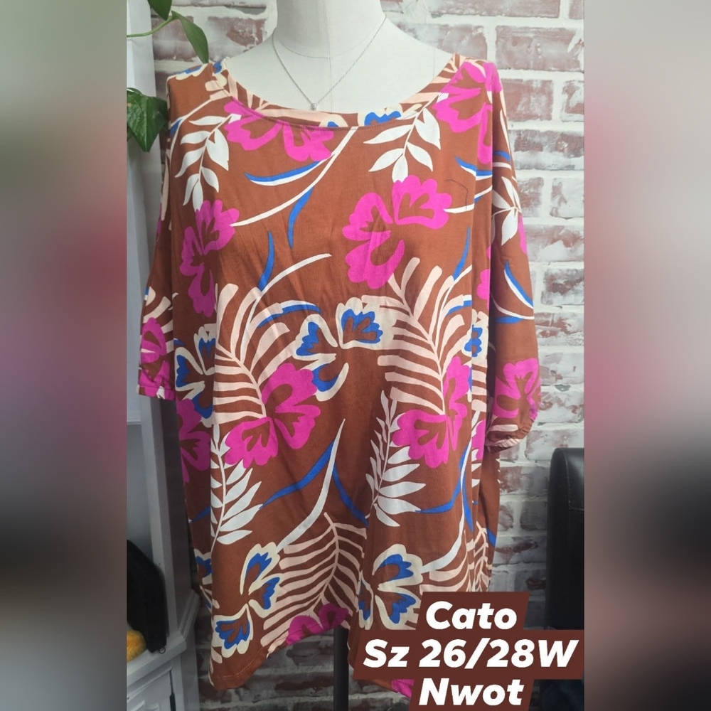 Cato womens top sz 26/28 W